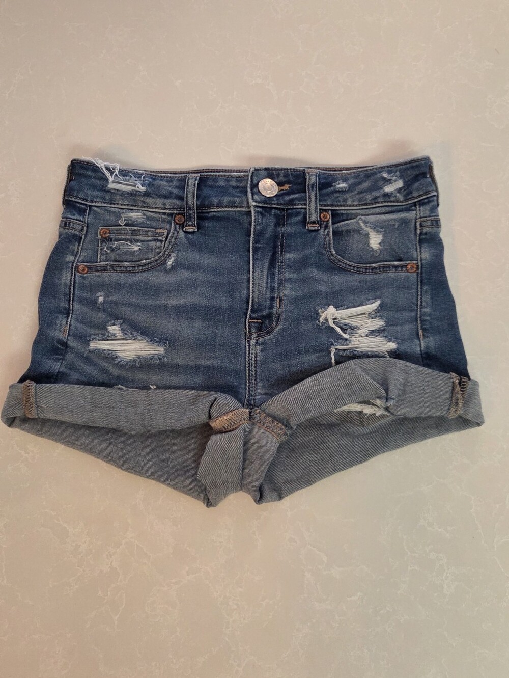 BNWOT American Eagle Super Stretch Distressed Rolled-Cuff Denim Shorts Sz 4